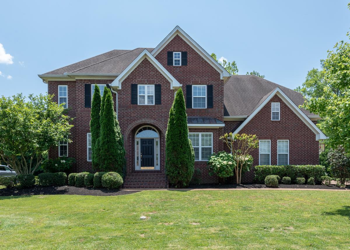 Brentwood Real Estate - Residential for sale