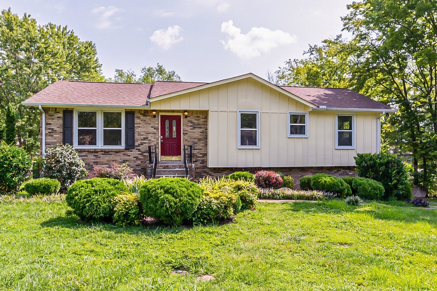 Residential Real Estate for sale in Hendersonville, TN