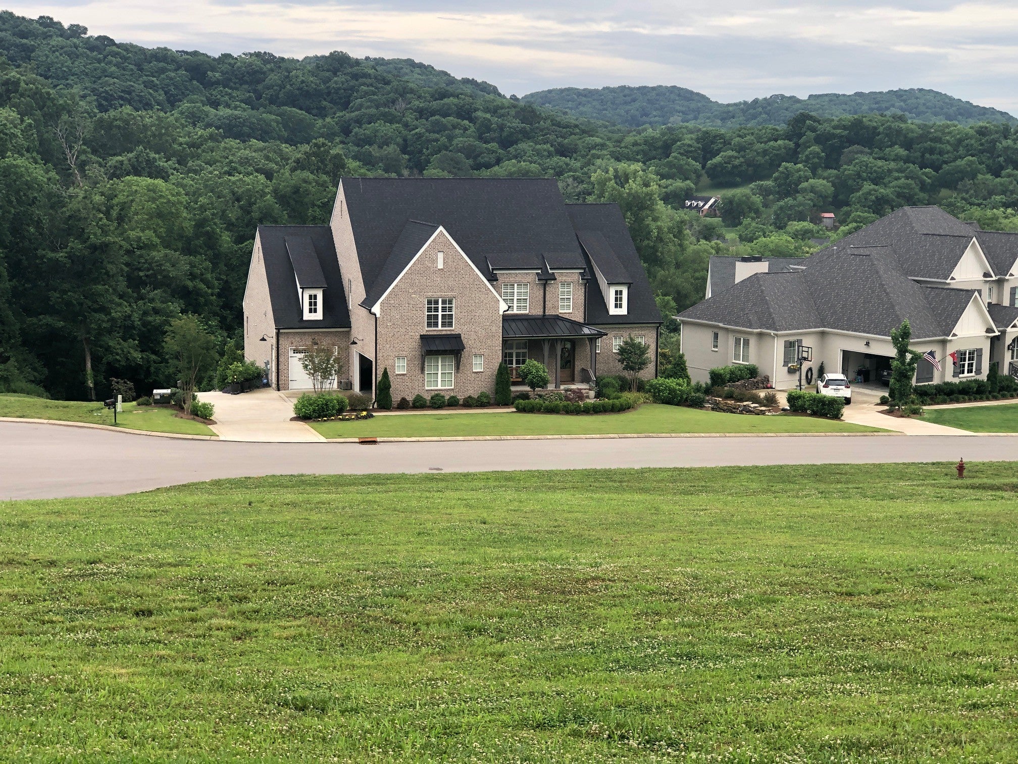 Home for sale in 2212 Hartland Rd Franklin, TN