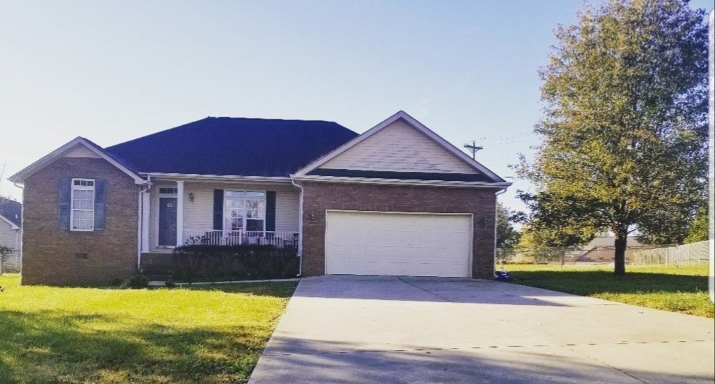 Home for sale in 51 Fieldstone Ct Mc Minnville, TN