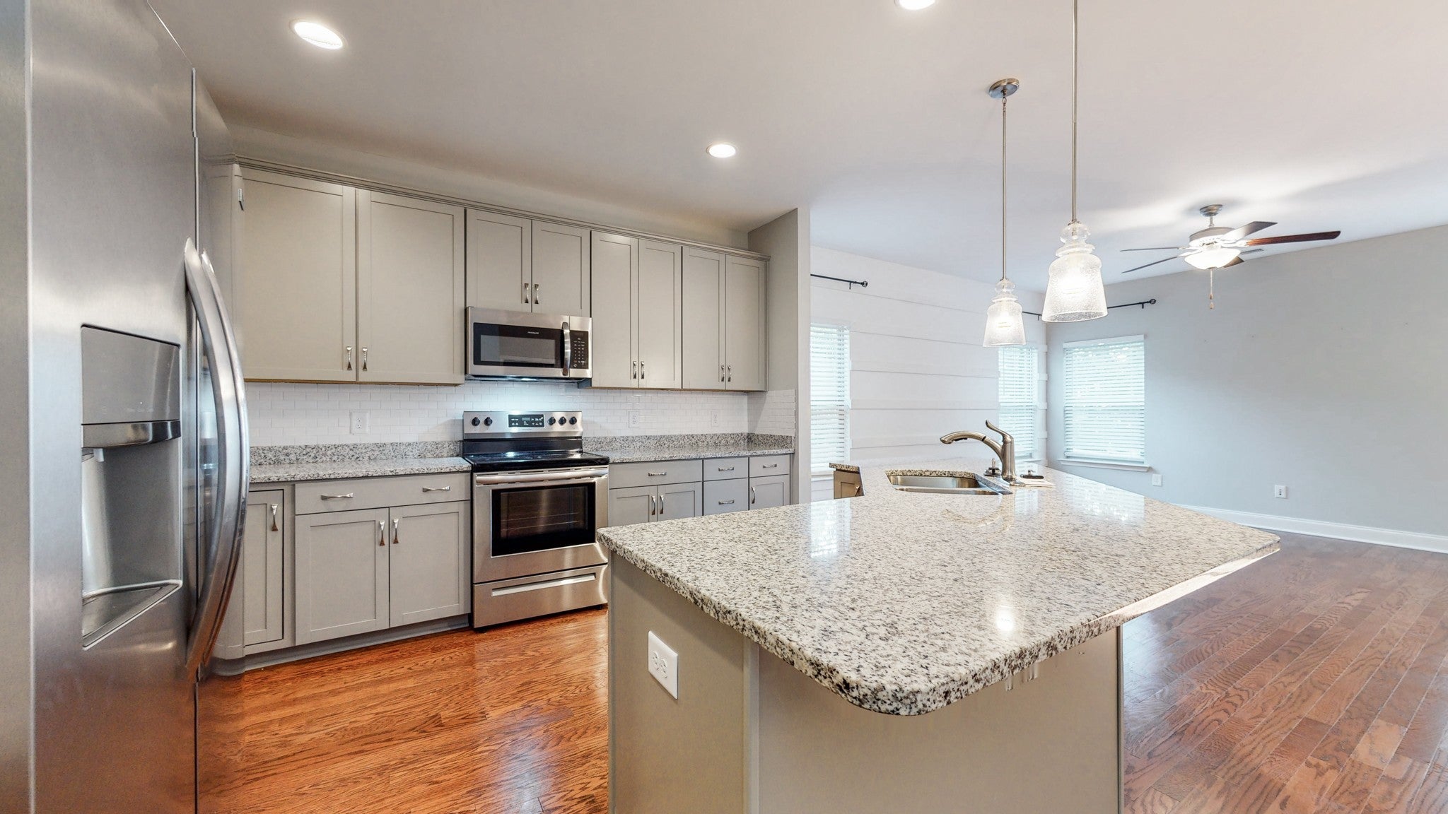 White House Real Estate - Residential for sale