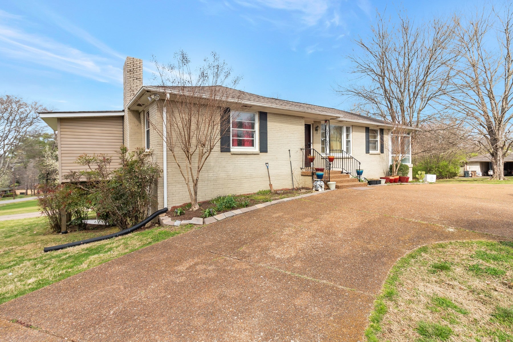 Home for sale in 844 Belton Dr Nashville, TN