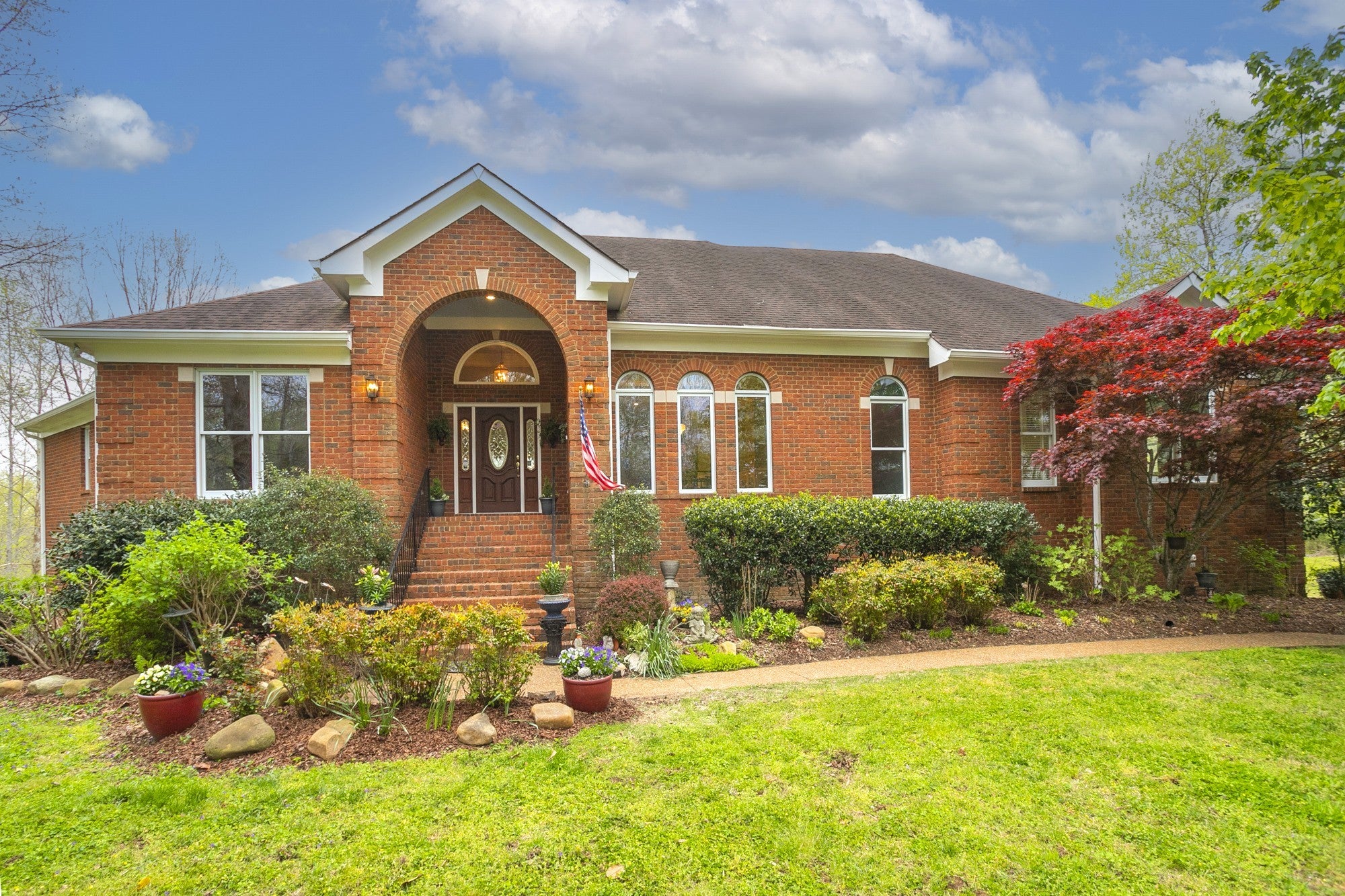 Home for sale in 28 Fox Vale Ln Nashville, TN