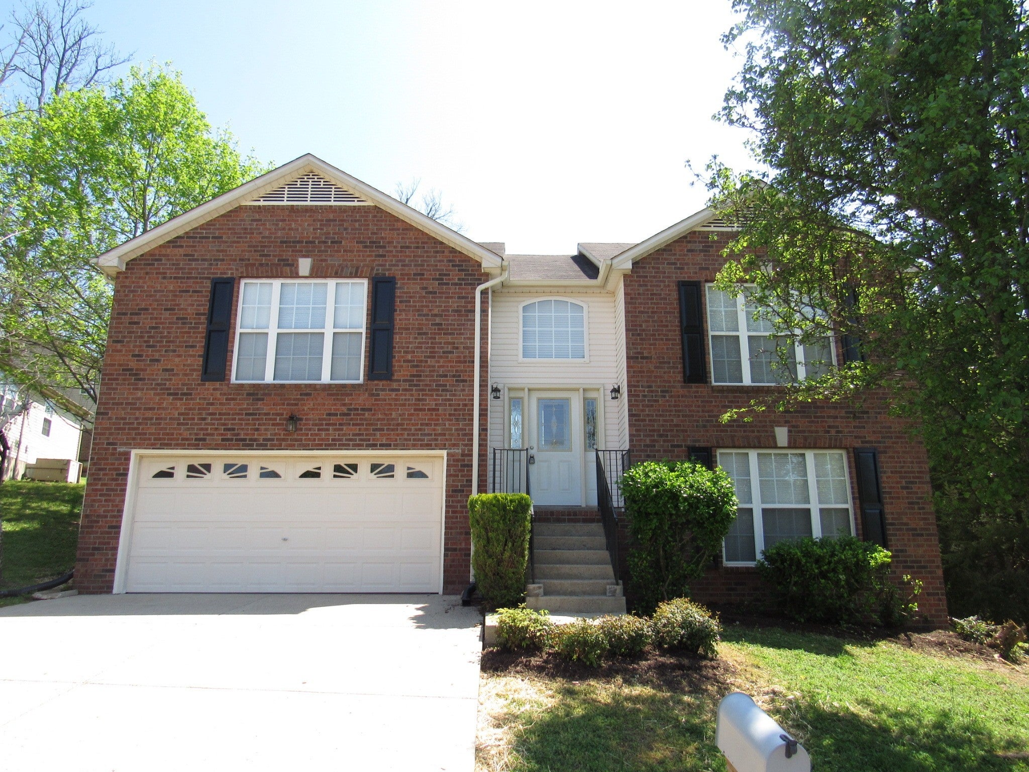 Hendersonville Real Estate - Residential Lease for sale