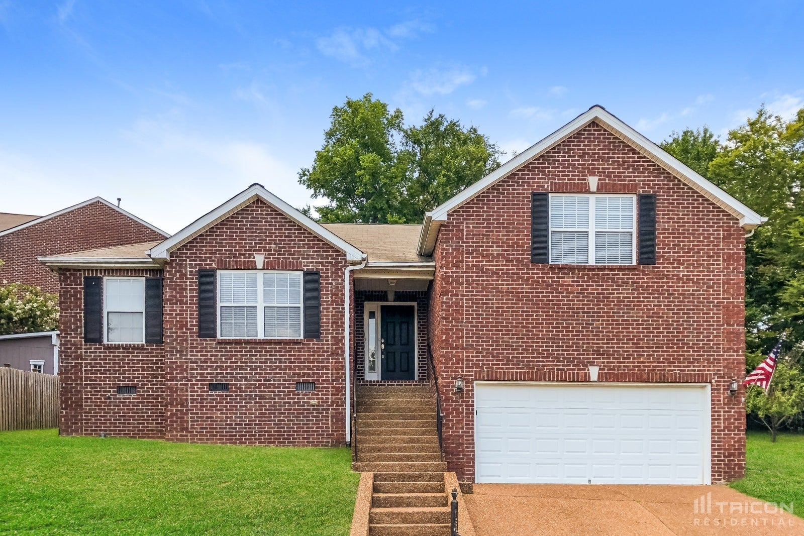 Home for sale in 106 Carlton Dr Hendersonville, TN