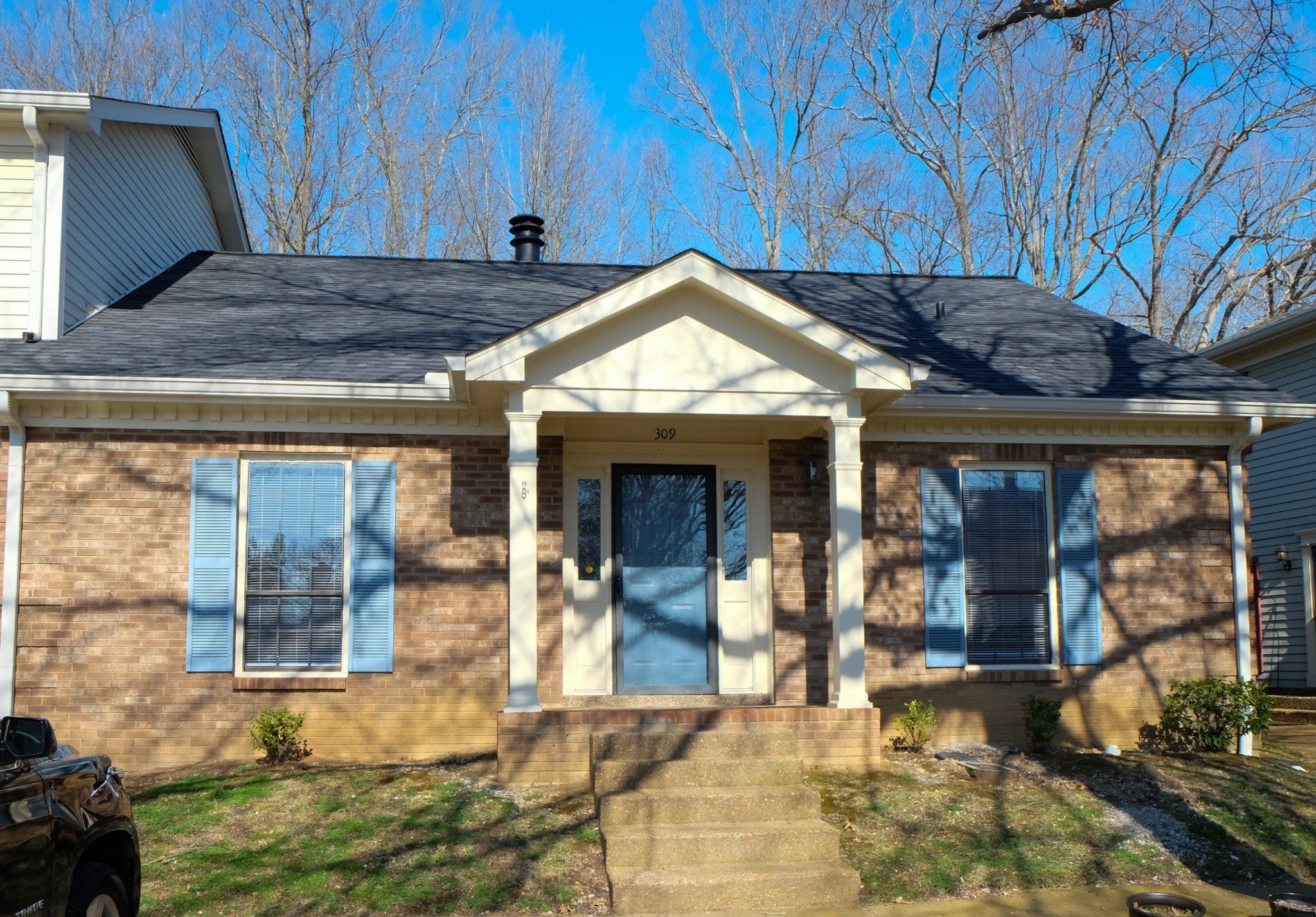 Brentwood Real Estate - Residential Lease for sale