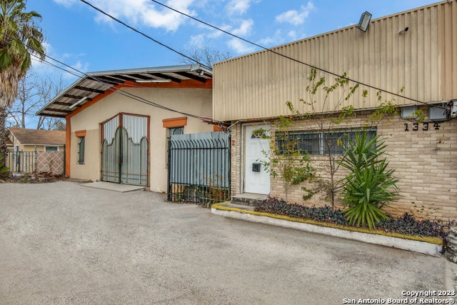 1334 S General Mcmullen Dr, San Antonio