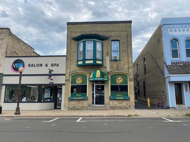 220 W Wisconsin Street, Portage