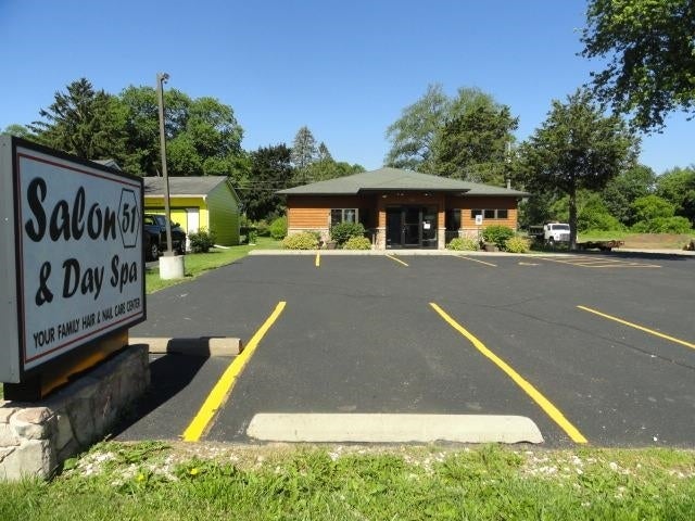 2626 New Pinery Road, Portage