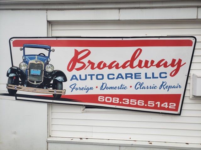 620 Broadway Street, Baraboo