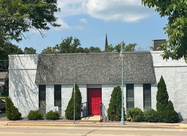 261 S 4th Street, Whitewater