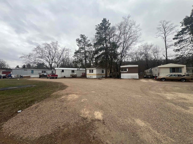 317 W Flint Street, Lyndon Station