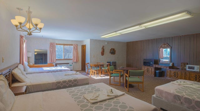 833 N 4th Street Street, Tomahawk