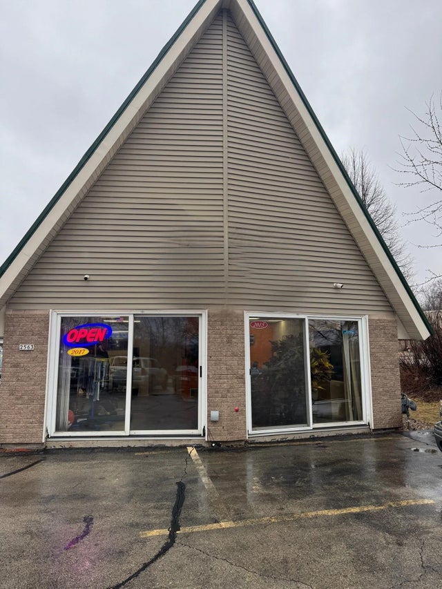 2563 Main Street, Cross Plains