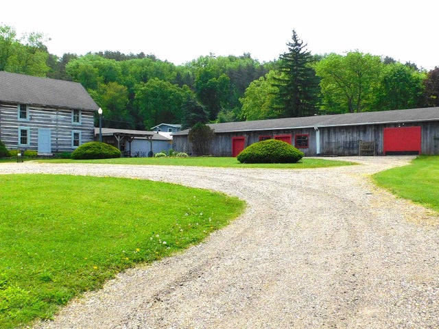 133 E Commercial Street, Mazomanie