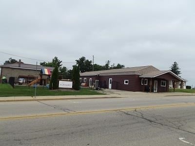 709 Main Street, Highland