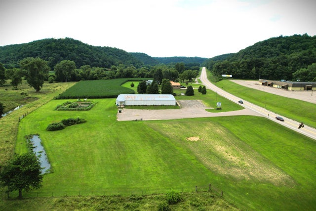 16990 Us Hwy 61, Boscobel