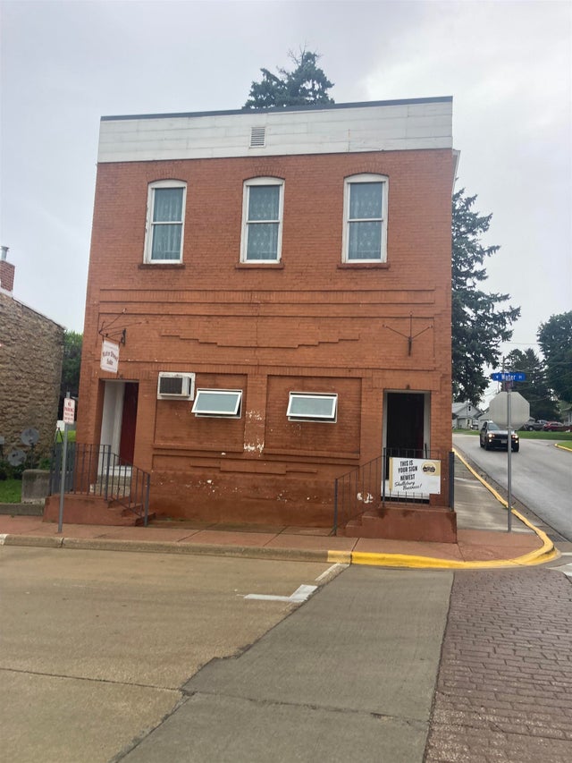 303 W Water Street, Shullsburg