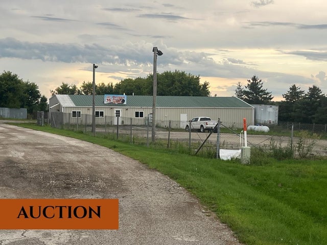 W1957 Highway 16, Ixonia