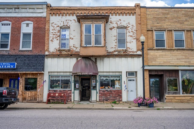 215 Main Street, Elroy