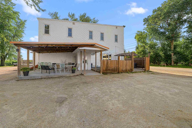 W9735 County Road D Road, Calamus