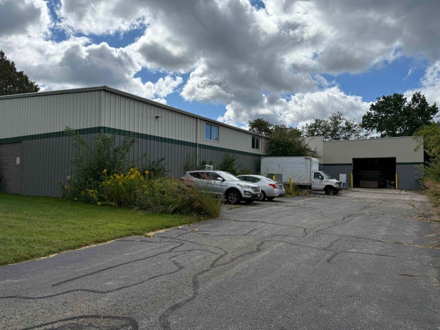 301 Progress Drive, Cottage Grove