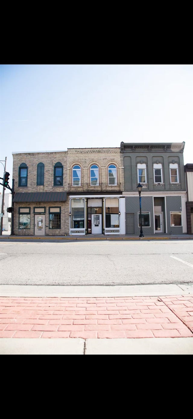 11 E Main Street, Watertown