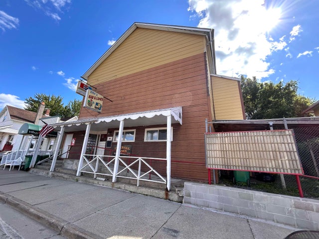 220 W South Railroad Street, Kendall