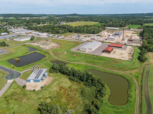 605 Greenway Court, Reedsburg