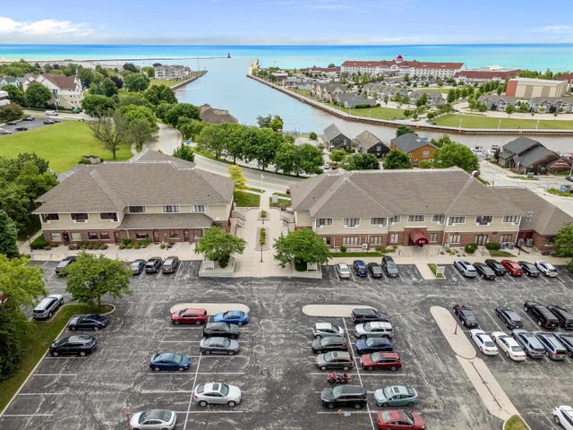 615 S 8th Street, Sheboygan