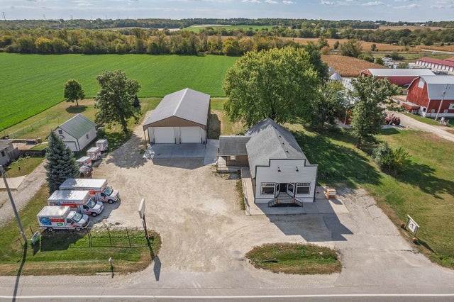 6421 W Us Highway 14 Road, Janesville