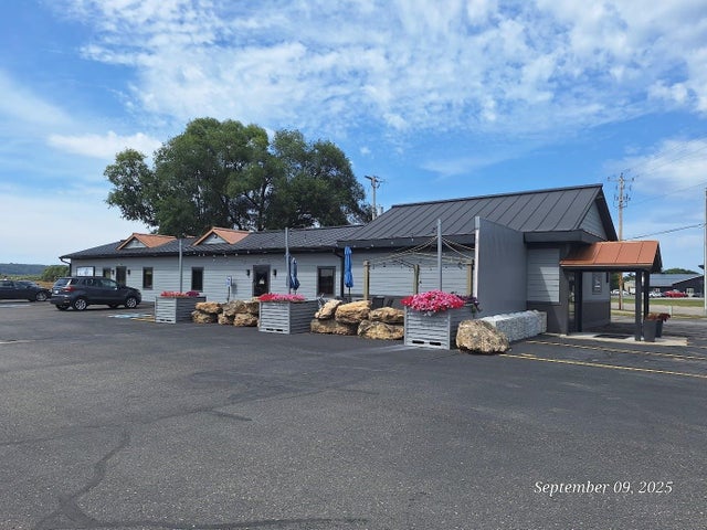 37505 Highway 18, Bridgeport