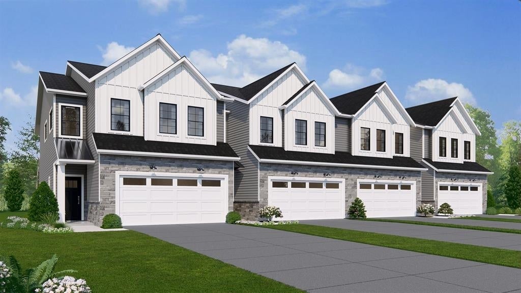 323 Maple Street, Pardeeville