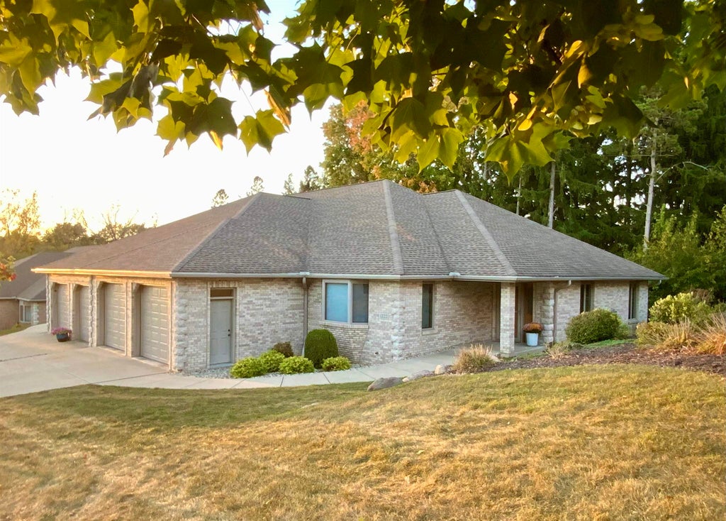 #p - 1222 W Sherman Avenue, Fort Atkinson