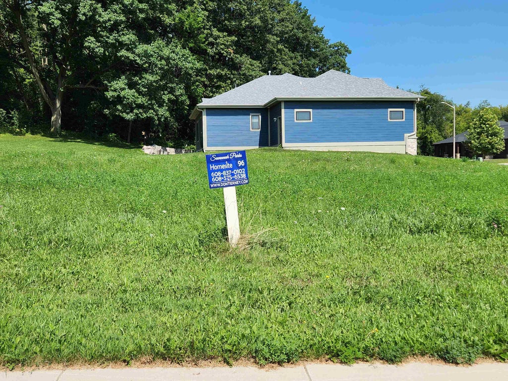 L96 Savannah Parkway, Deerfield