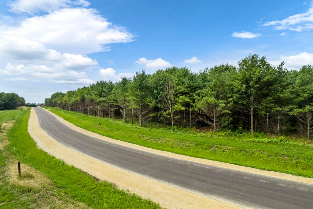 L19 Jay Drive, Dodgeville