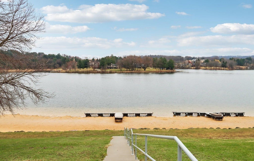 422 Summit Point Drive, Woodland