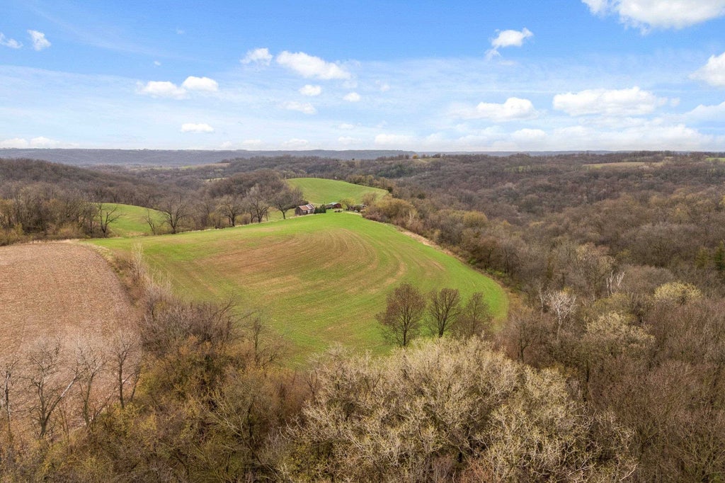 36480 Bouska Road, Bridgeport