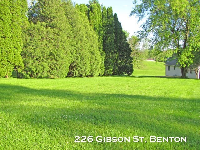 226 Gibson Street, Benton