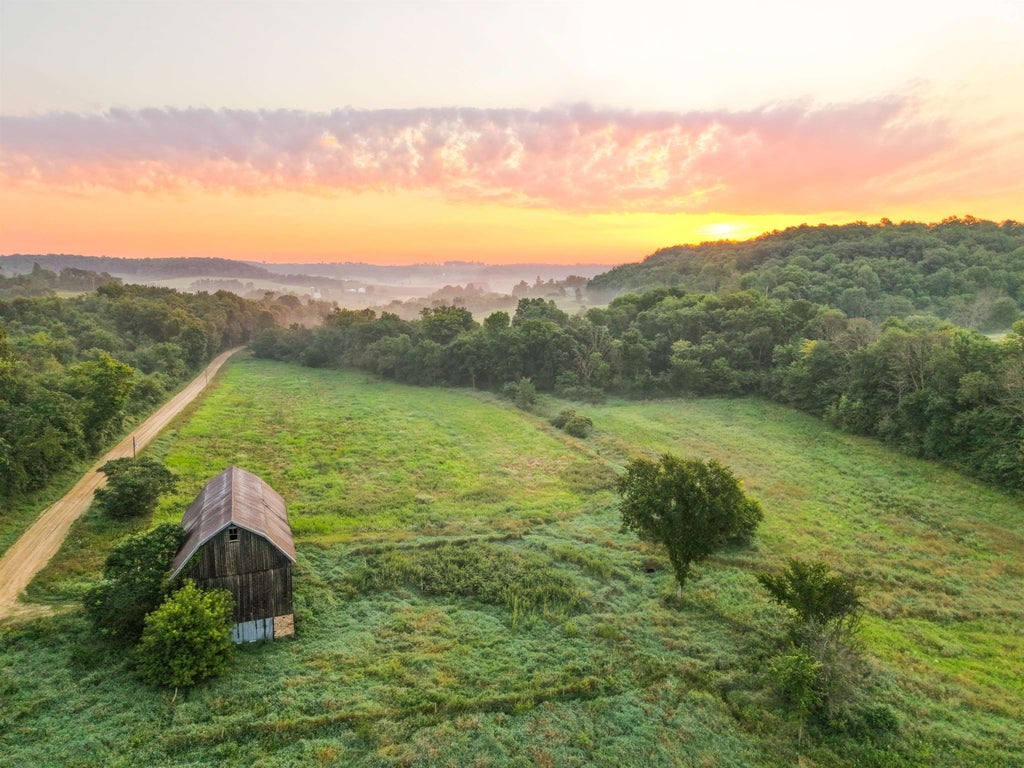 000 Outfield Road Road, Glendale