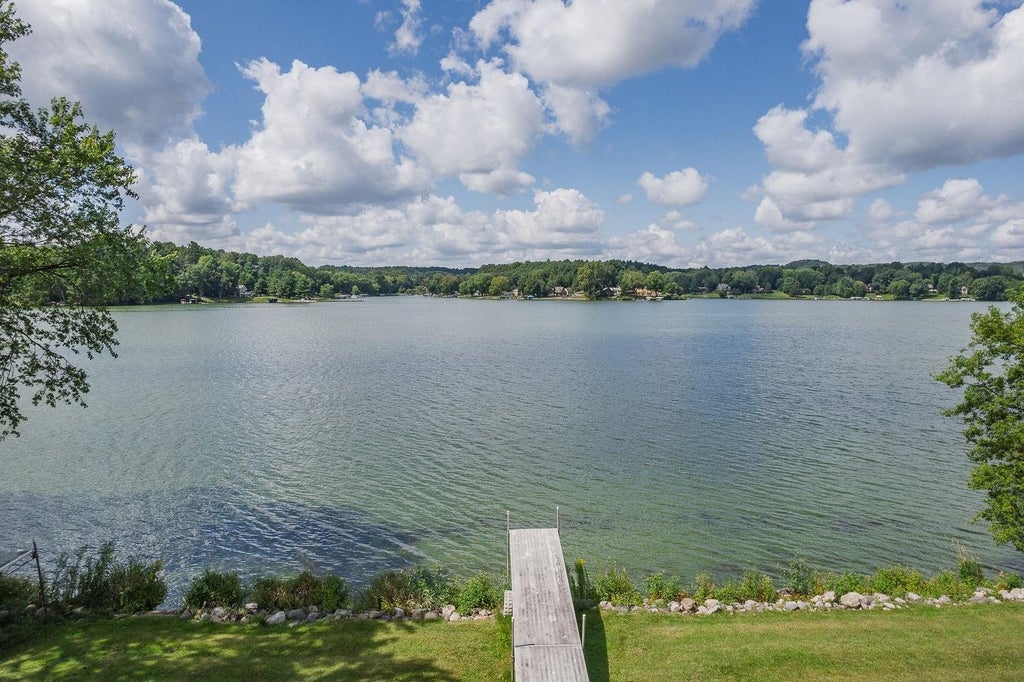 S1281 Cardinal Court, La Valle