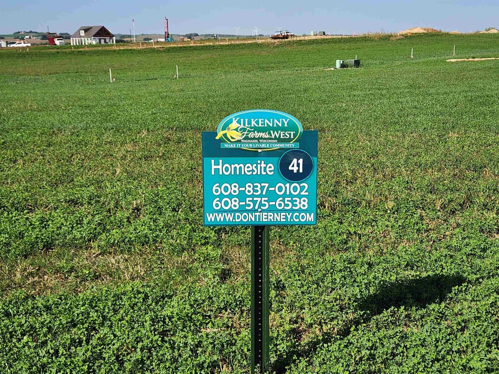 1503 S Holiday Drive, Waunakee