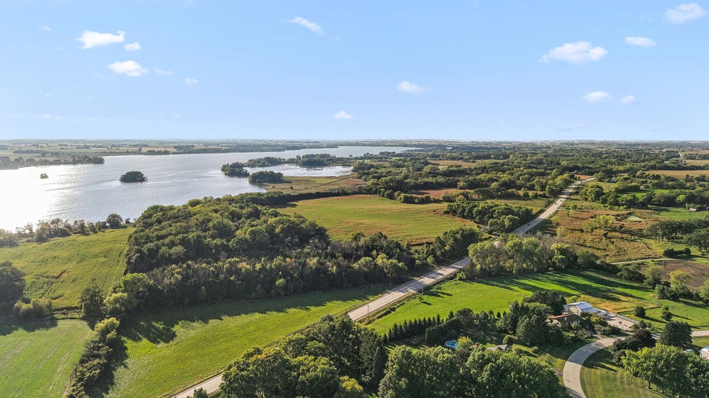 158 Acre Highway 33, Trenton