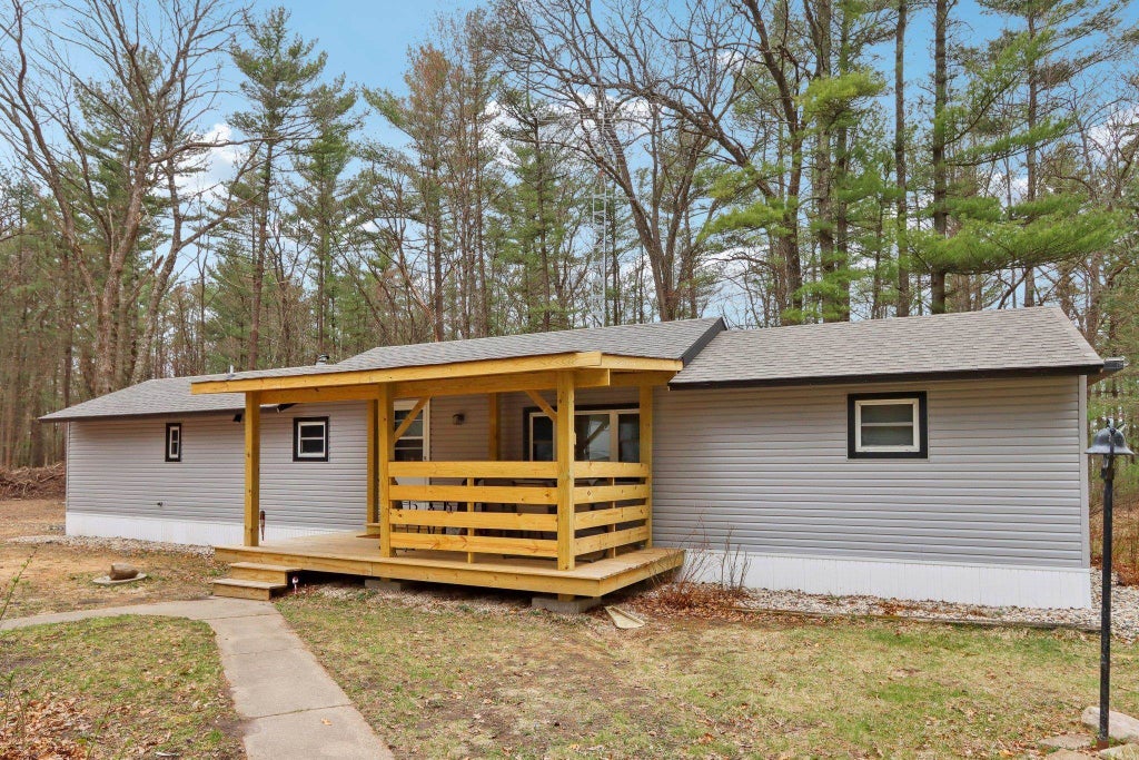 W2705 Highway 82, Marion