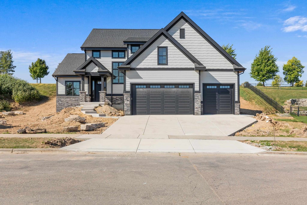 1025 Brynhill Drive, Oregon