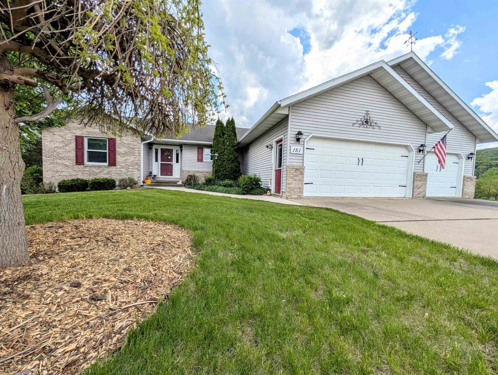 151 Mcintosh Court, Gays Mills