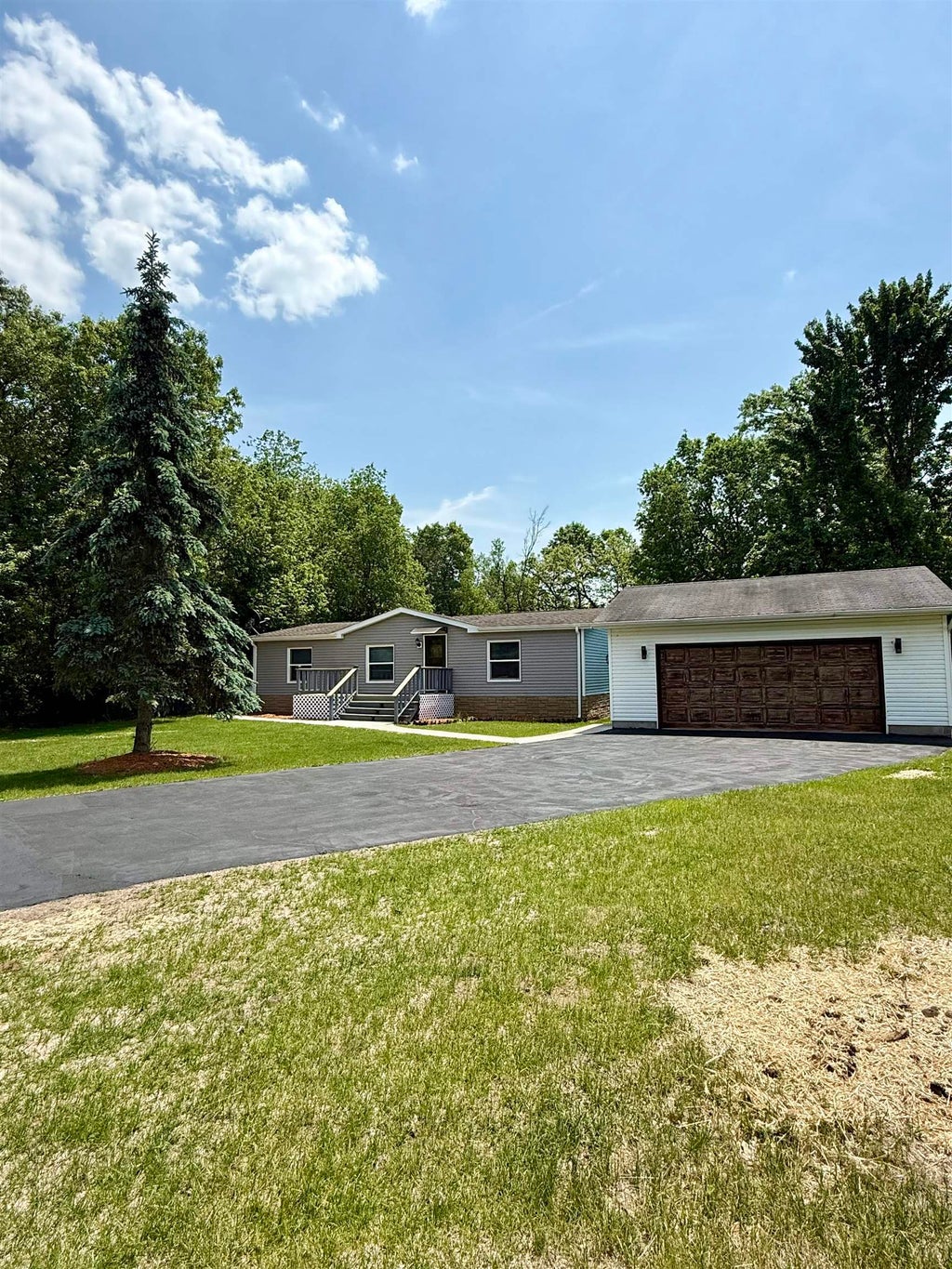 1173 Gale Court, Dell Prairie