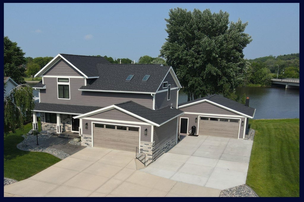 644 Windsor Terrace, Jefferson