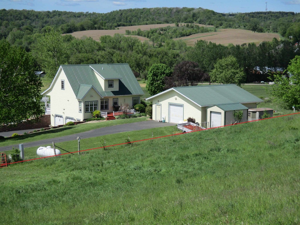 30694 County Road W, Glendale