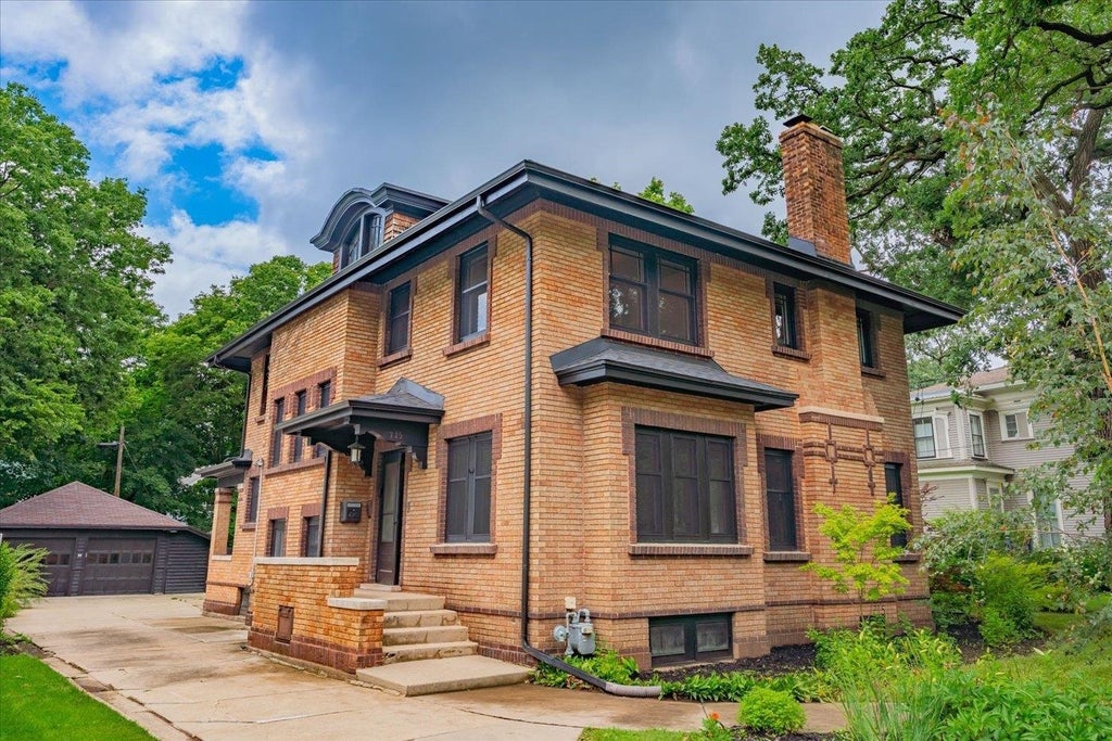 715 Park Avenue, Beloit